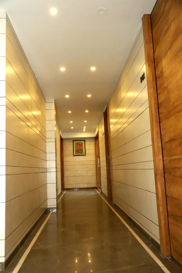 Pātan Hotel Dolphin Residency מראה חיצוני תמונה