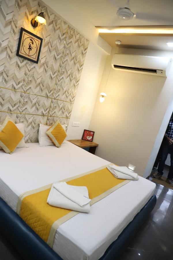 Pātan Hotel Dolphin Residency מראה חיצוני תמונה